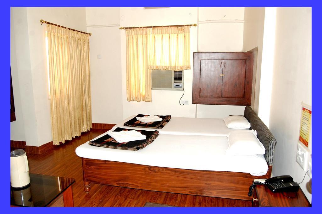 Hotel Kusum Bhilai Pokój zdjęcie