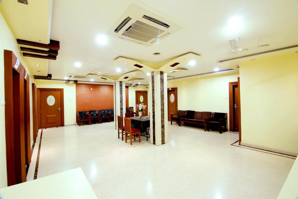 Hotel Kusum Bhilai Zewnętrze zdjęcie