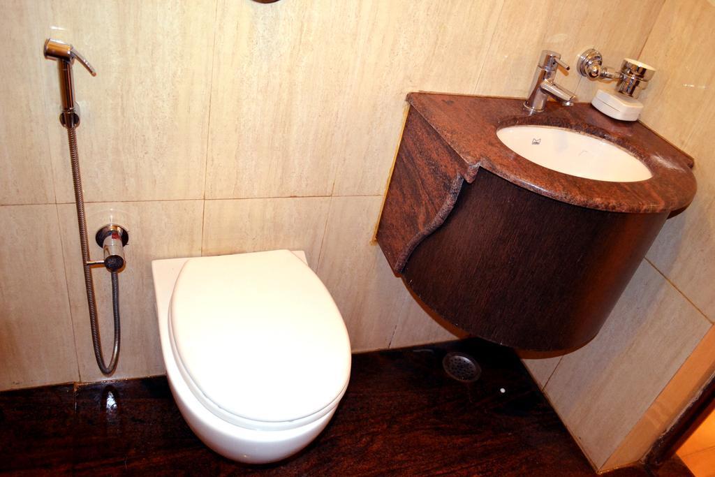 Hotel Kusum Bhilai Zewnętrze zdjęcie